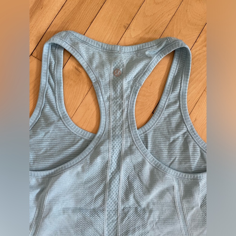 Women’s lululemon race back tank top